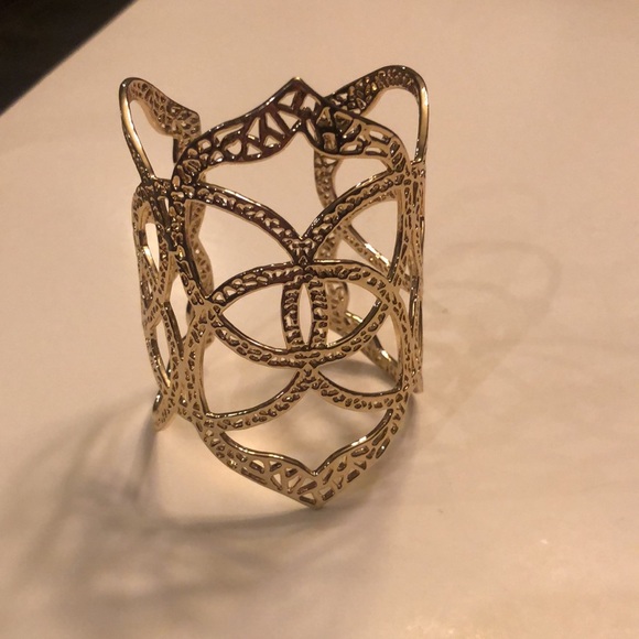 Rare, retired Kendra Scott gold cuff bracelet - Picture 2 of 5